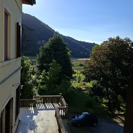 Megardi Vanin *